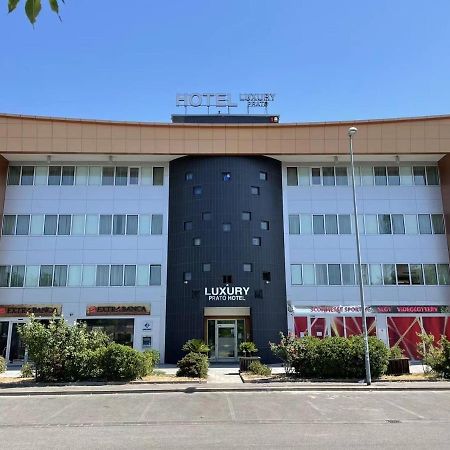Hotelluxuryprato Bagian luar foto